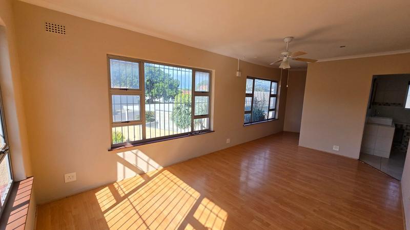 1 Bedroom Property for Sale in Welgelegen Western Cape